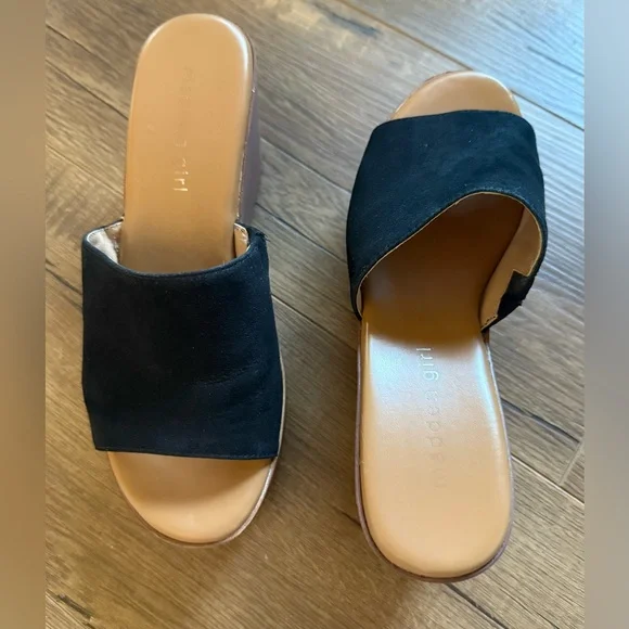 Madden Girl Black Platform Wedge Sandals - Picture 2 of 10